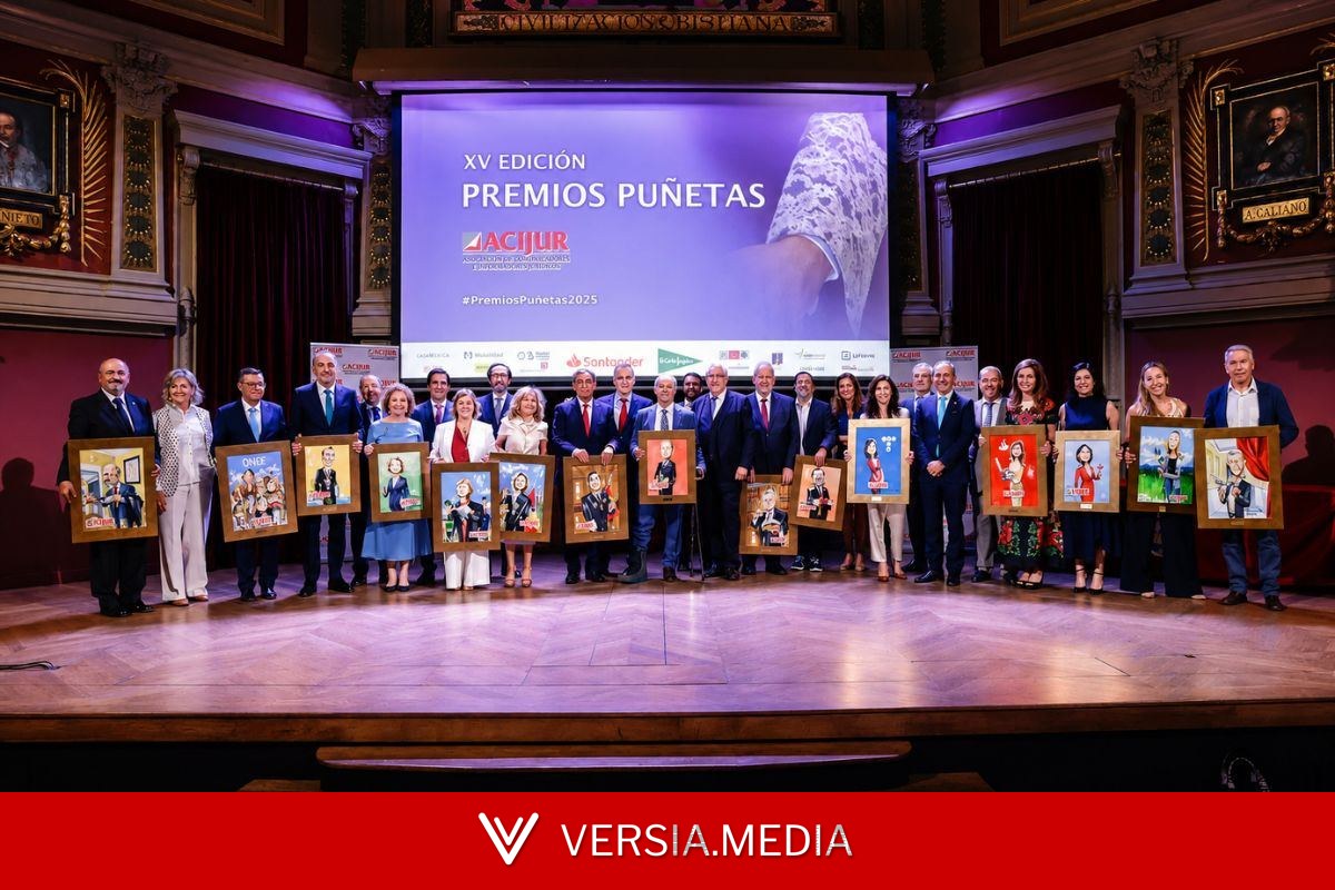 Los distinguidos con los XV Premios Puñetas de ACIJUR reivindican el periodismo como «guardián de la democracia»